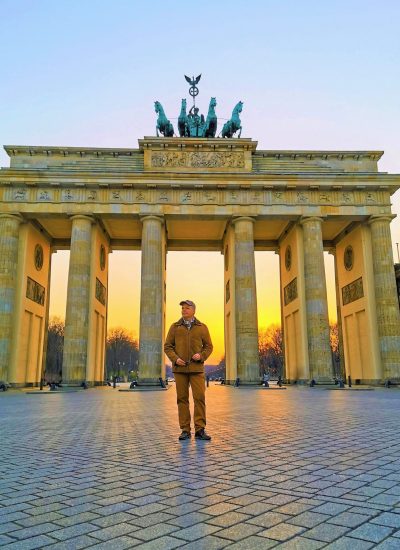 Heiko Reissig zur Corona-Zeit 2020 allein vor dem Brandenburger Tor