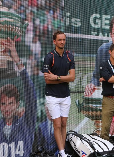 k-Medvedev_Federer Ehrung (TERRA WORTMANN OPEN)